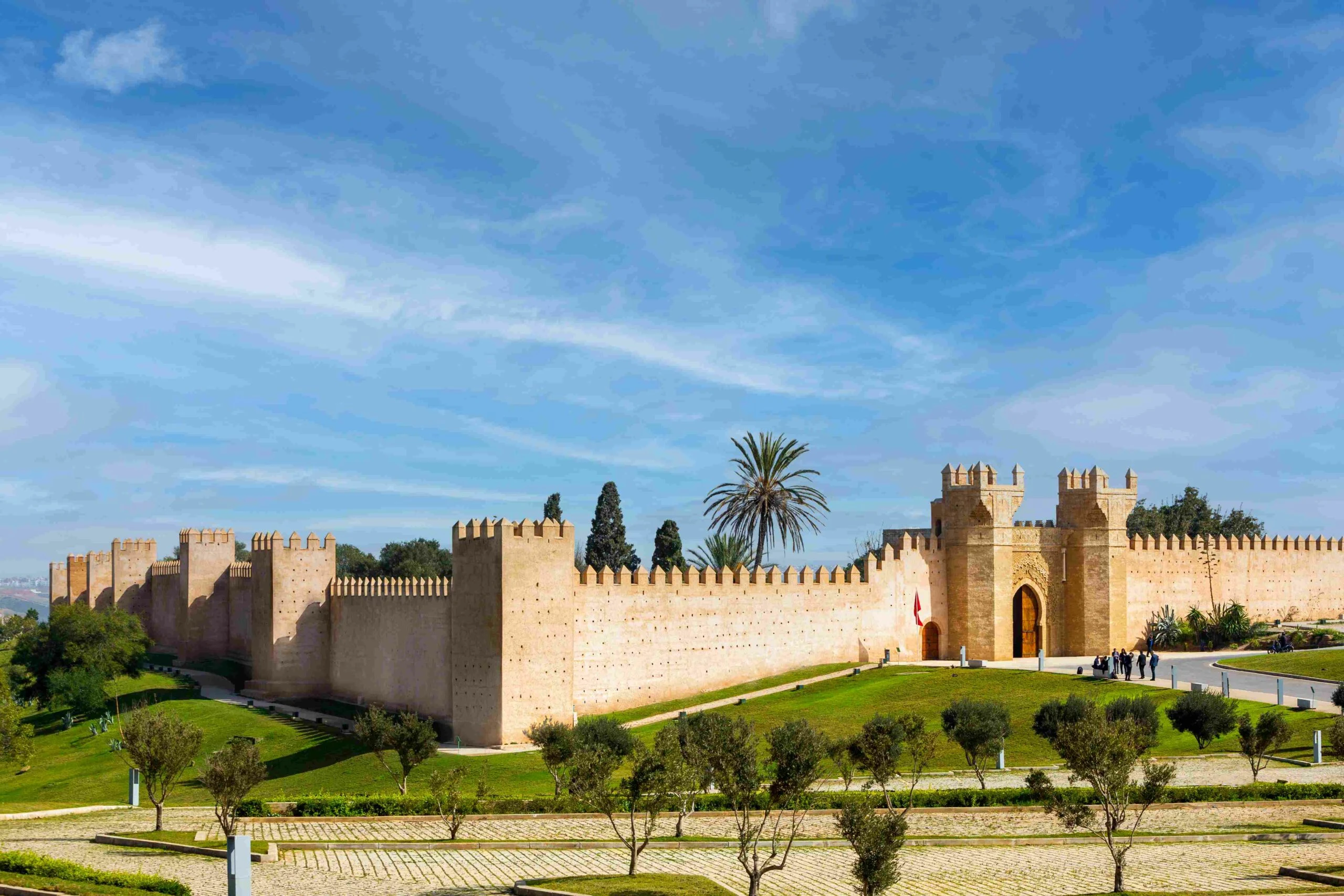 Remparts et jardin de la nécropole de Chellah